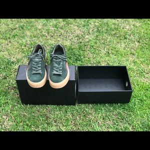 Puma Shoes - Almost new! Rihanna Fenty Puma Creepers Size 9! Puma Shoes - Almost new! Rihanna Fenty Puma Creepers Size 9!